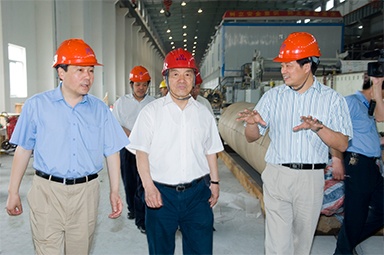 2007年5月25日，時(shí)任全國(guó)政協(xié)常委、經(jīng)濟(jì)委員會(huì)副主任、中國(guó)包裝聯(lián)合會(huì)會(huì)長(zhǎng)石萬鵬一行來公司視察