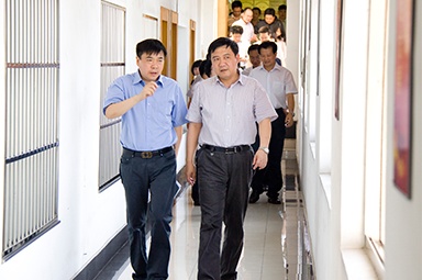 2012年7月5日，時(shí)任嘉興市委書記李衛(wèi)寧一行調(diào)研公司黨建工作