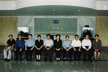2001年6月1日，時任副省長葉榮寶等領導來公司檢查指導“三個代表”學教活動