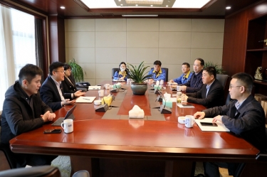 平湖市委常委、副市長戴振一行蒞臨景興紙業(yè)調(diào)研指導(dǎo)