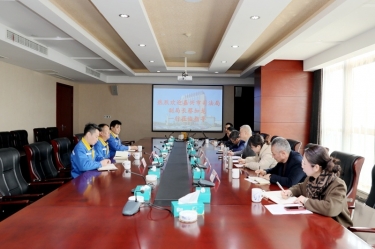 嘉興市司法局黨委委員、副局長蔡加龍一行蒞臨景興紙業(yè)調(diào)研指導(dǎo)